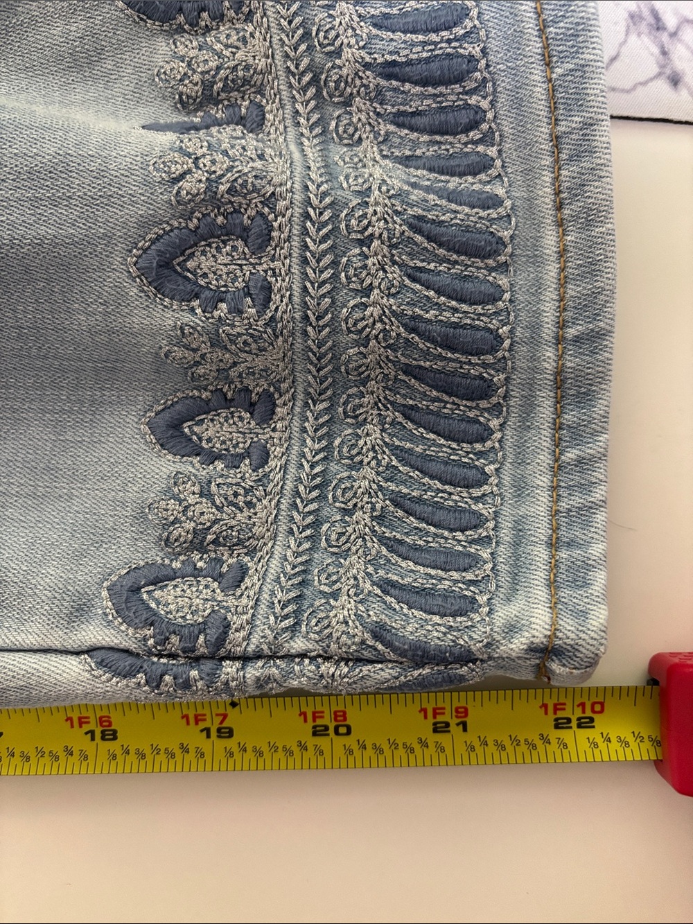 Chico's So Slimming Girlfriend Light Blue Slim Leg Crop Jean Embroidered Size 12 - Picture 6 of 8